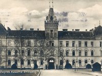 Vojarna Zrinskog, oko 1930.-1935. godine, Kolodvorska ulica (današnja ulica Republike Austrije)